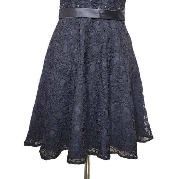 Mori Lee Lace Sequin Button Back Dress in Black Size 8 - Picture 11 of 15